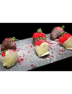 Fresas con chocolates crujientes