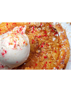 Tarta fina de manzana con helado de canela